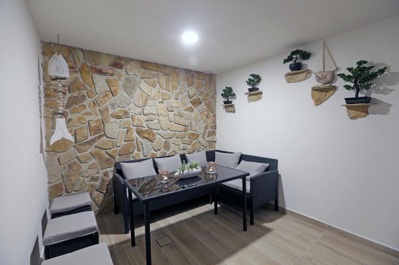 Wellness Penzion Kristyna - Acko Hradek nad Nisou Exterior photo