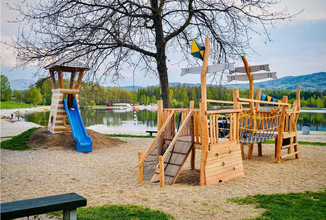 Wellness Penzion Kristyna - Acko Hradek nad Nisou Exterior photo