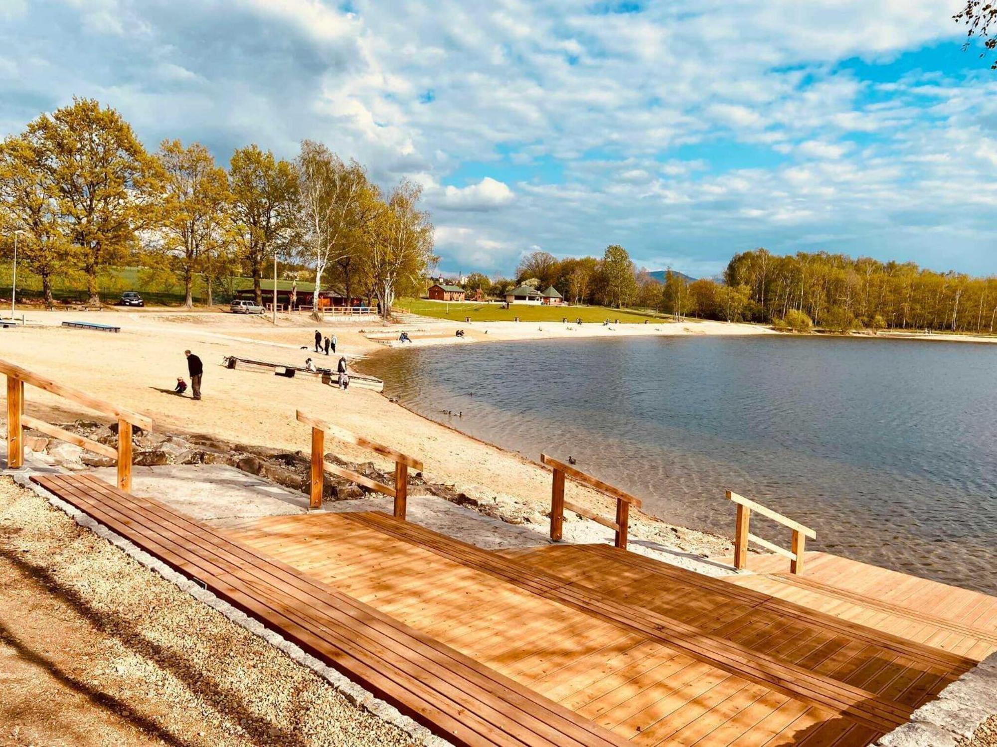 Wellness Penzion Kristyna - Acko Hradek nad Nisou Exterior photo